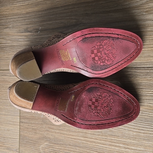 Vince Camuto Frasitta Leather Cut Out Wooden Stack Heel Booties - Picture 8 of 8